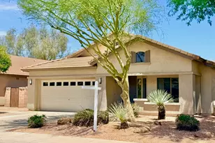 1126 E Carob Dr, Chandler, AZ 85286 - Photo 2