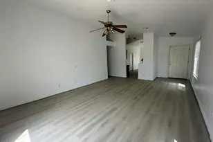 1203 W Kesler Ln, Chandler, AZ 85224 - Photo 2