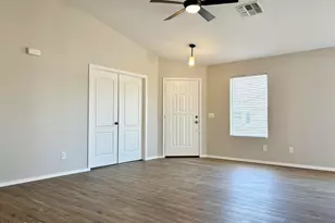 40178 W Thornberry Ln, Maricopa, AZ 85138 - Photo 4