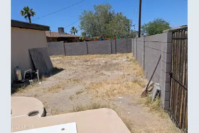 432 E Euclid Avenue, Phoenix, AZ 85042 - Photo 2