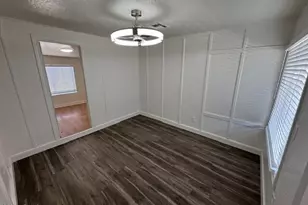 502 E Cody Dr, Phoenix, AZ 85040 - Photo 22