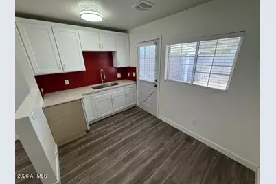 502 E Cody Drive, Phoenix, AZ 85040 - Photo 6