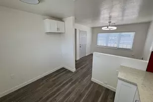 502 E Cody Dr, Phoenix, AZ 85040 - Photo 4