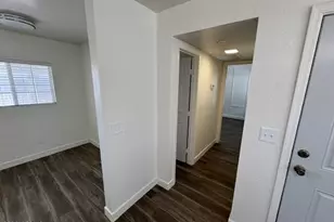 502 E Cody Dr, Phoenix, AZ 85040 - Photo 12