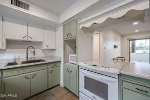 6824 E 2nd St, Scottsdale, AZ 85251 - Photo 12