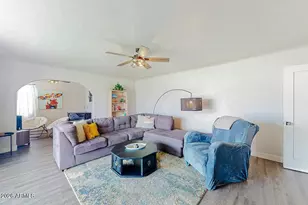 707 E University Dr, Mesa, AZ 85203 - Photo 2