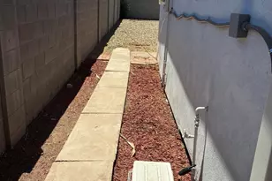 611 W 11th St, Tempe, AZ 85281 - Photo 4
