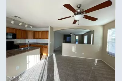 806 S 111th Drive, Avondale, AZ 85323 - Photo 12