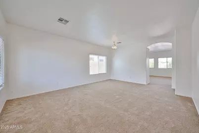 14584 W Watson Lane, Surprise, AZ 85379 - Photo 6
