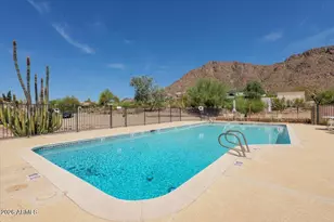 5702 E Camelback Rd, Phoenix, AZ 85018 - Photo 18