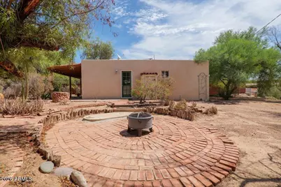5702 E Camelback Road #SAGUARO, Phoenix, AZ 85018 - Photo 2