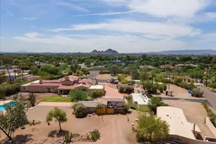 5702 E Camelback Rd, Phoenix, AZ 85018 - Photo 30