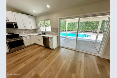 7352 W Via Del Sol Drive, Glendale, AZ 85310 - Photo 14