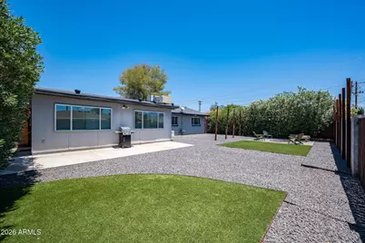 8131 E Amelia Avenue, Scottsdale, AZ 85251 - Photo 28