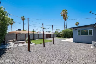 8131 E Amelia Avenue, Scottsdale, AZ 85251 - Photo 32