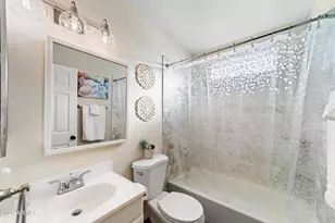 222 W Wescott Dr, Phoenix, AZ 85027 - Photo 12