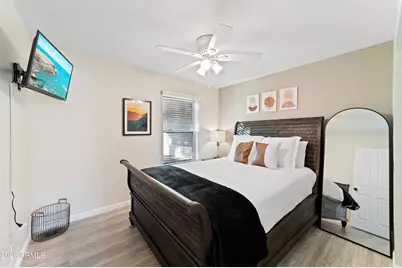 222 W Wescott Drive, Phoenix, AZ 85027 - Photo 14