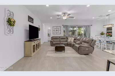2235 E Isaiah Avenue, Gilbert, AZ 85298 - Photo 30