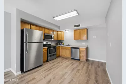 6166 E Glencove Street #Apt 2, Mesa, AZ 85205 - Photo 4