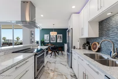 207 W Clarendon Avenue #4B, Phoenix, AZ 85013 - Photo 2