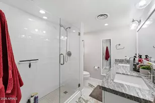 207 W Clarendon Ave, Phoenix, AZ 85013 - Photo 14
