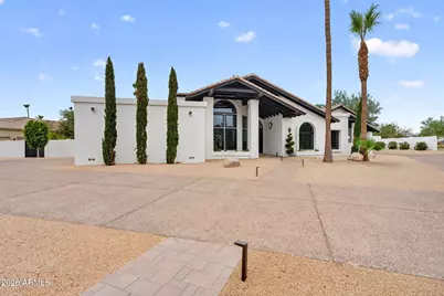 10214 N 44th Street, Phoenix, AZ 85028 - Photo 1