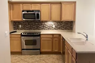 2130 W Hunter Ct, Phoenix, AZ 85085 - Photo 2