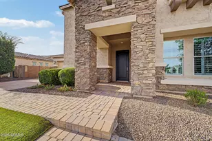 1002 E Parkview Dr, Gilbert, AZ 85295 - Photo 4