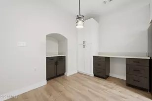 3221 N 37th St, Phoenix, AZ 85018 - Photo 8