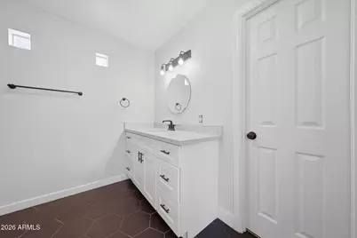 3221 N 37th Street #31, Phoenix, AZ 85018 - Photo 20