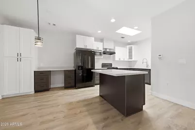3221 N 37th Street #31, Phoenix, AZ 85018 - Photo 4