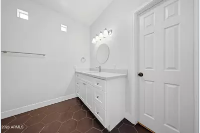 3221 N 37th Street #31, Phoenix, AZ 85018 - Photo 12