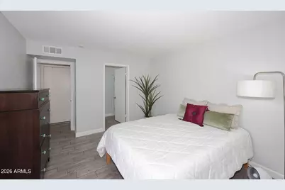 1008 E Oraibi Drive, Phoenix, AZ 85024 - Photo 8