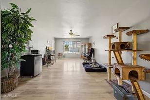 4432 W Mercer Ln, Glendale, AZ 85304 - Photo 8
