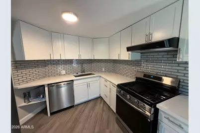 700 W Manor Street, Chandler, AZ 85225 - Photo 2