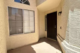 2338 W Orchid Ln, Chandler, AZ 85224 - Photo 2