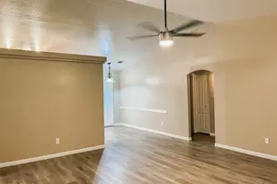 9105 W Raven Dr, Arizona City, AZ 85123 - Photo 6