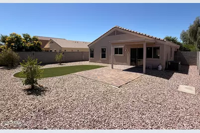 17520 W Watson Lane, Surprise, AZ 85388 - Photo 18