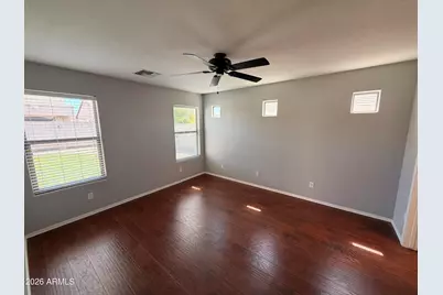 17520 W Watson Lane, Surprise, AZ 85388 - Photo 8