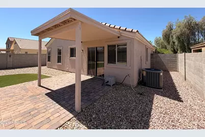 17520 W Watson Lane, Surprise, AZ 85388 - Photo 12