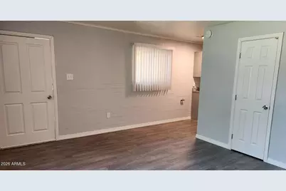 2645 W Morten Avenue #5, Phoenix, AZ 85051 - Photo 2