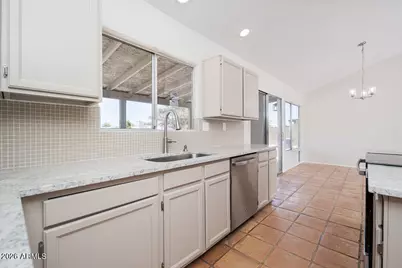 12110 N 70th Avenue, Peoria, AZ 85345 - Photo 14