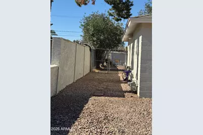 725 E 1st Street, Mesa, AZ 85203 - Photo 8