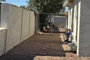 725 E 1st St, Mesa, AZ 85203 - Photo 8