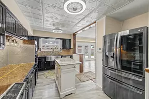 11033 W Alabama Ave, Sun City, AZ 85351 - Photo 14