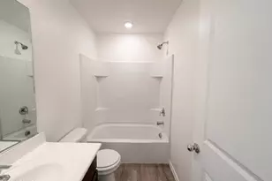 22524 N Davis Way, Maricopa, AZ 85138 - Photo 18