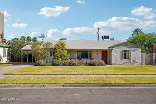 37 W Edgemont Ave, Phoenix, AZ 85003 - Photo 2