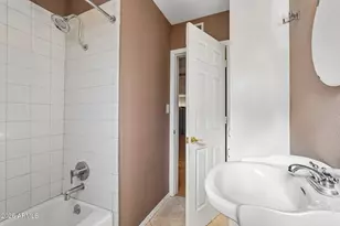 37 W Edgemont Ave, Phoenix, AZ 85003 - Photo 14