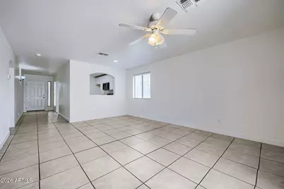 5610 S 5th Drive, Phoenix, AZ 85041 - Photo 8