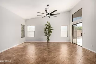 1625 E Montoya Ln, Phoenix, AZ 85024 - Photo 10